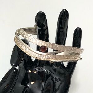 Vtg sterling silver Two Tone cuff bracelet women  28g